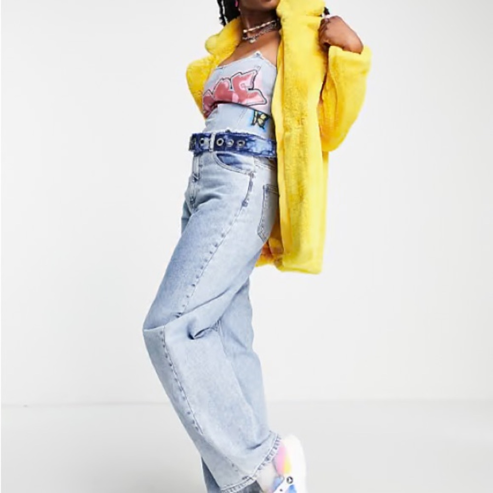 Girlfriend Material Dolls Kill Short Coat in canary yellow - Picture 2 of 3
